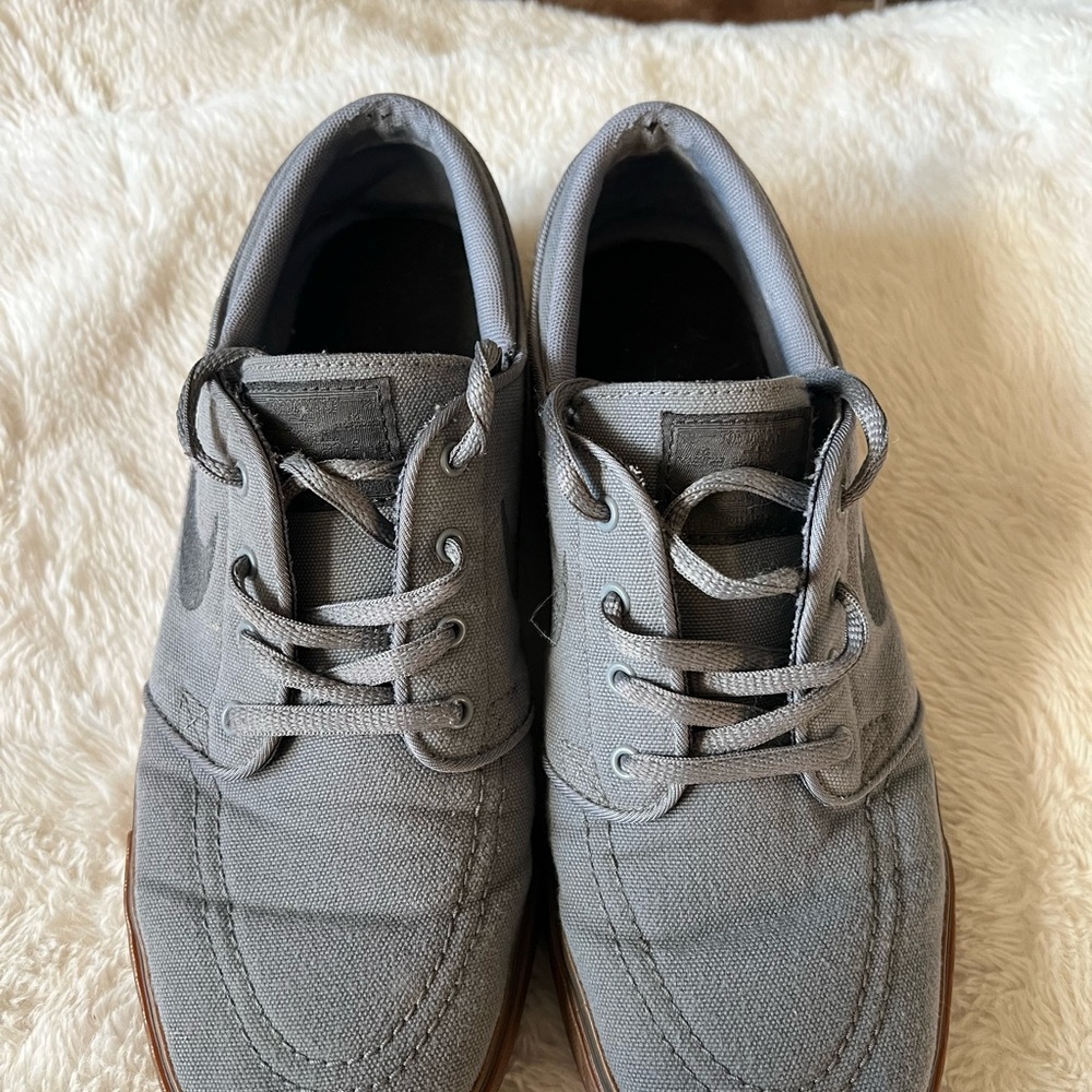 Nike Gray Canvas Men's Sneakers